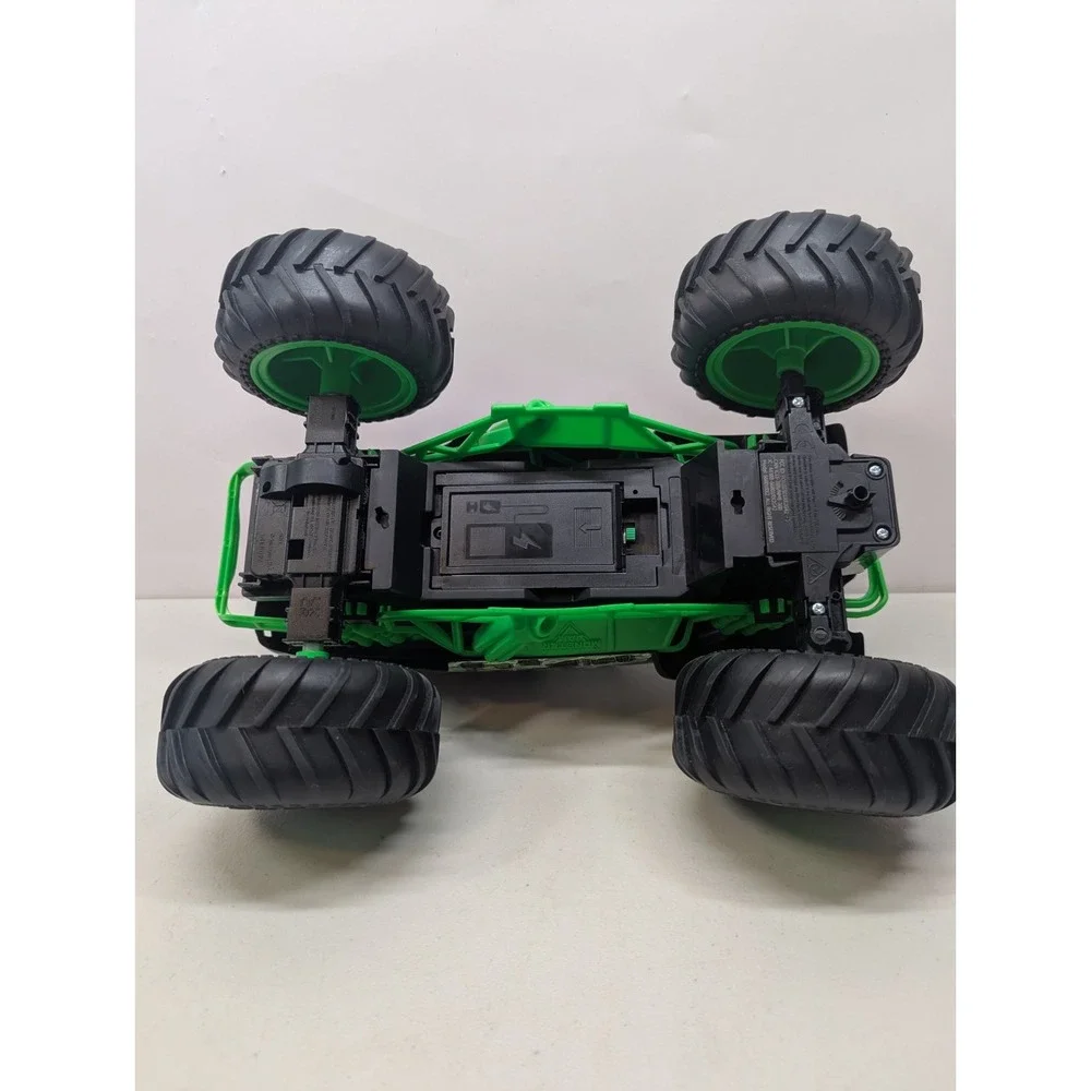 Monster Jam Spin Master Grave Digger 1:15 RC Truck Model 66801 - No Remote *Read